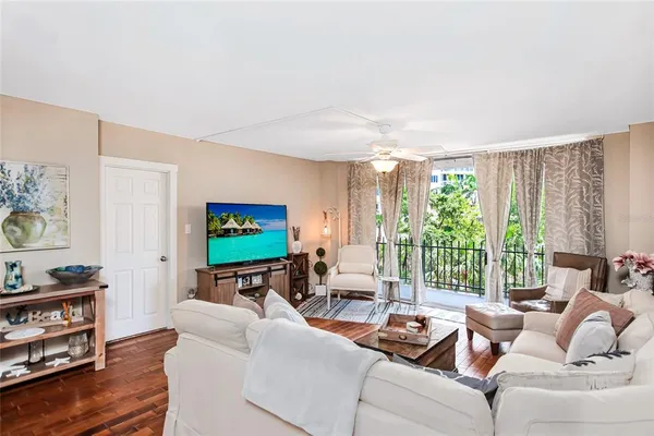 $8,000 | 1212 Benjamin Franklin Drive, Unit 303, Sarasota, FL 34236