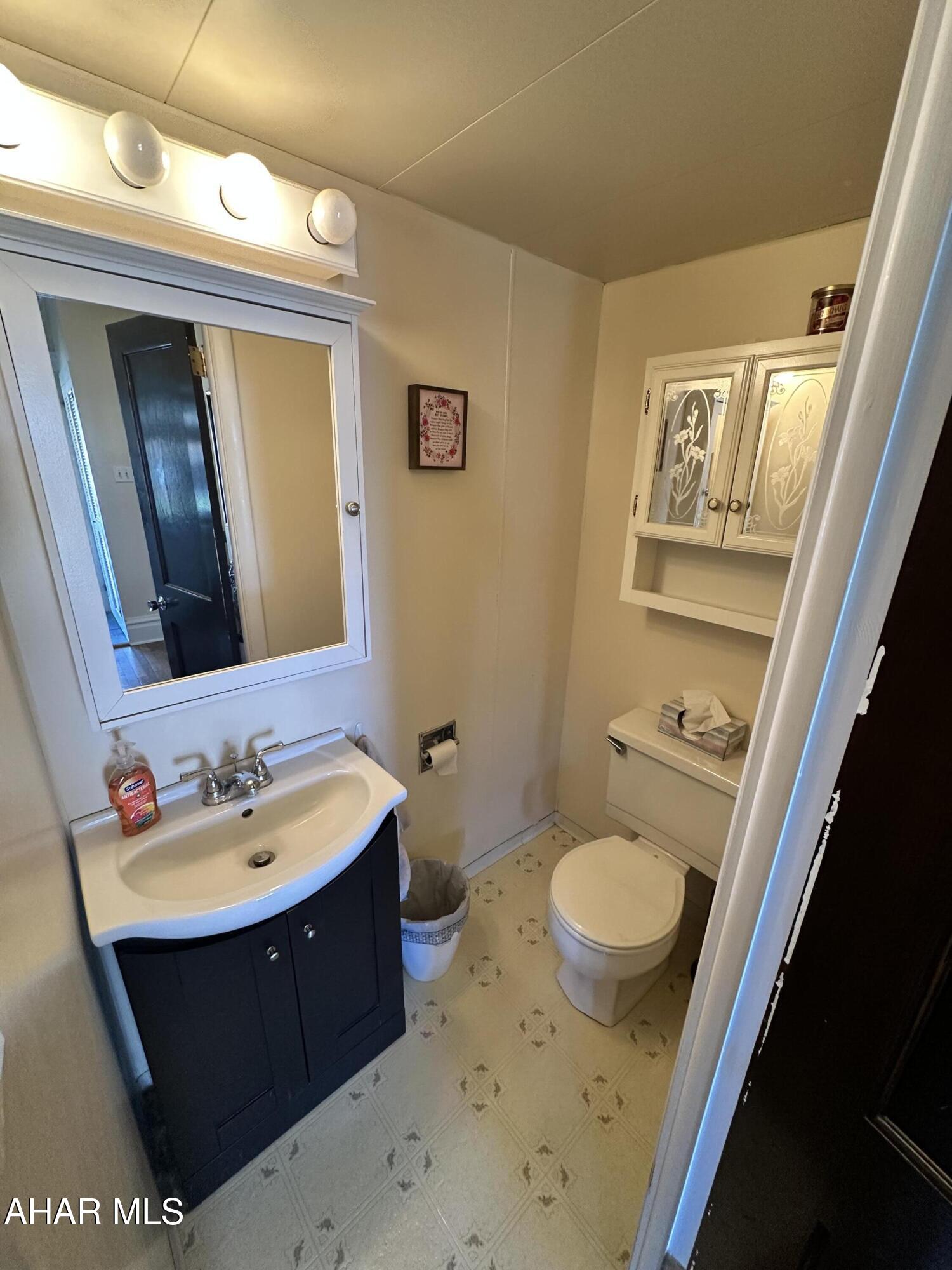 604 Walnut Street Roaring Spring, PA 16673 - Photo 15 of 32
