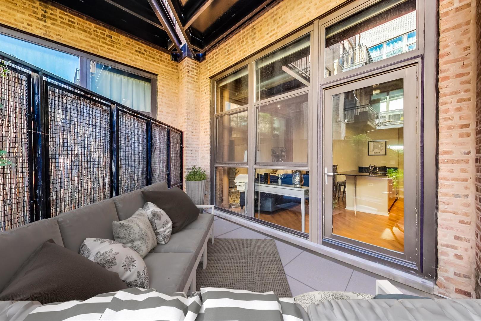 1040 West Adams Street, Unit 220 Chicago, IL 60607 - Photo 17 of 27