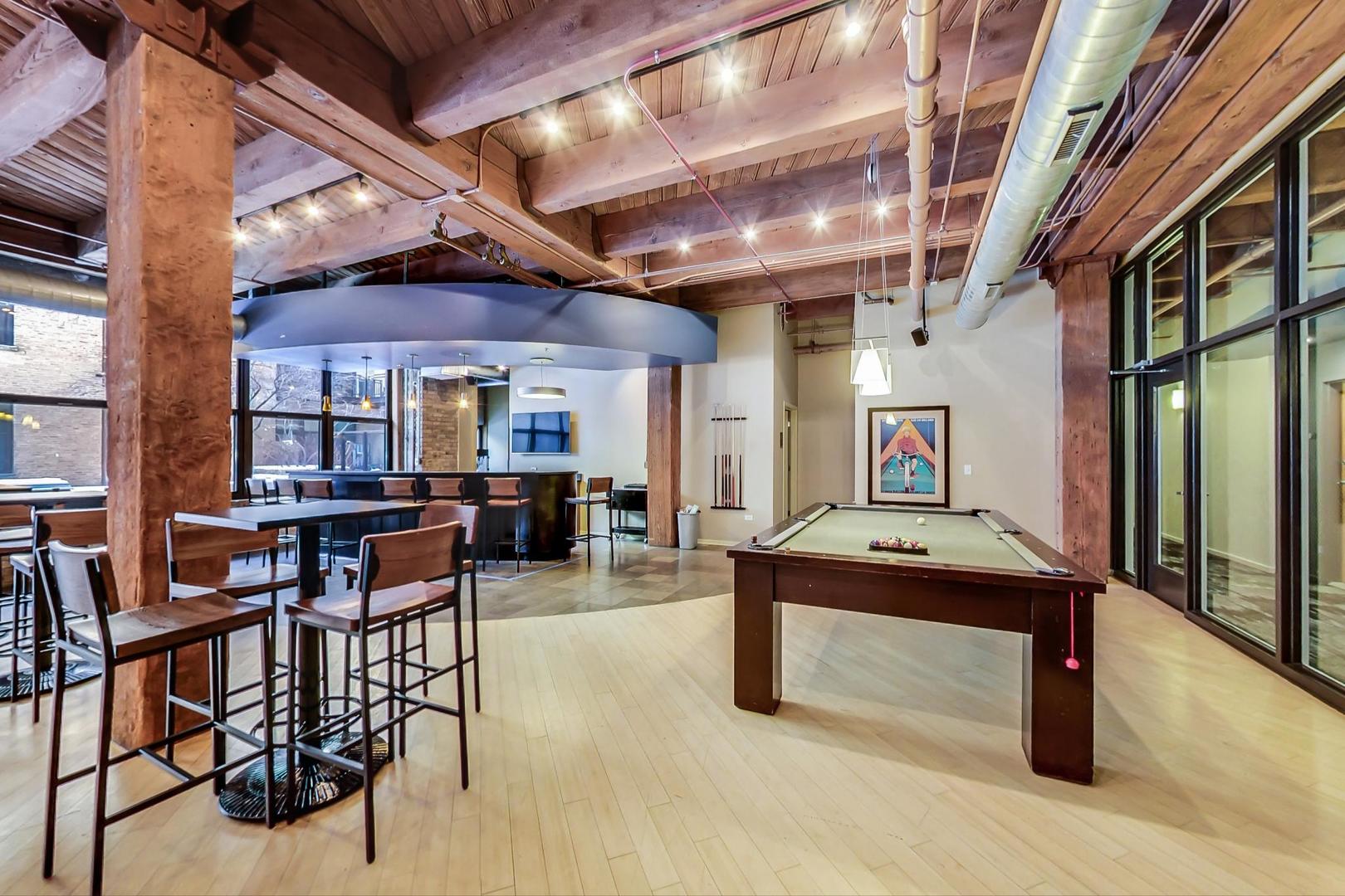 1040 West Adams Street, Unit 220 Chicago, IL 60607 - Photo 20 of 27 a view of an outdoor space with seating area