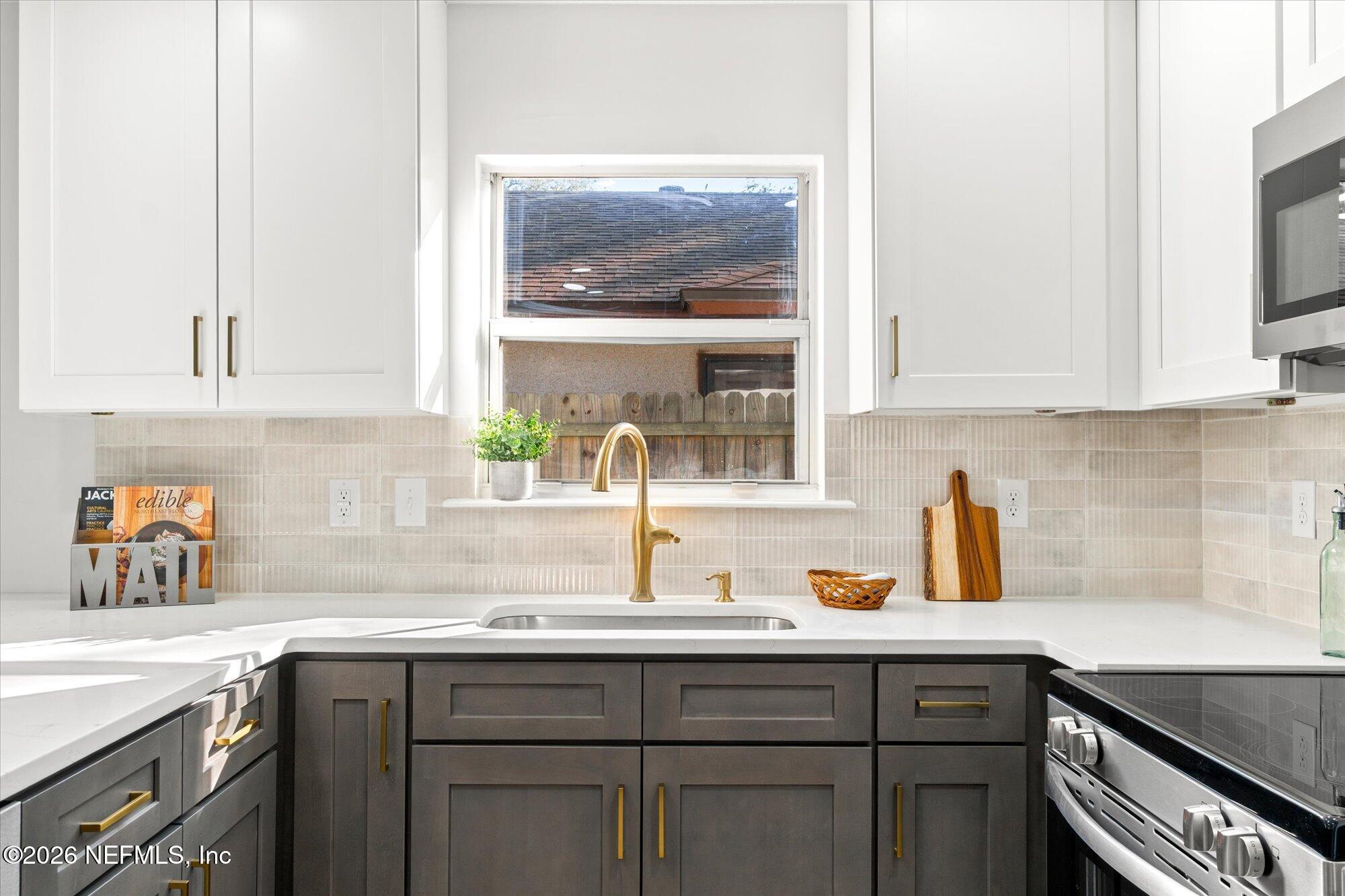 751 Camelia Street Atlantic Beach, FL 32233 - Photo 7 of 28 14-751 Camelia St-14