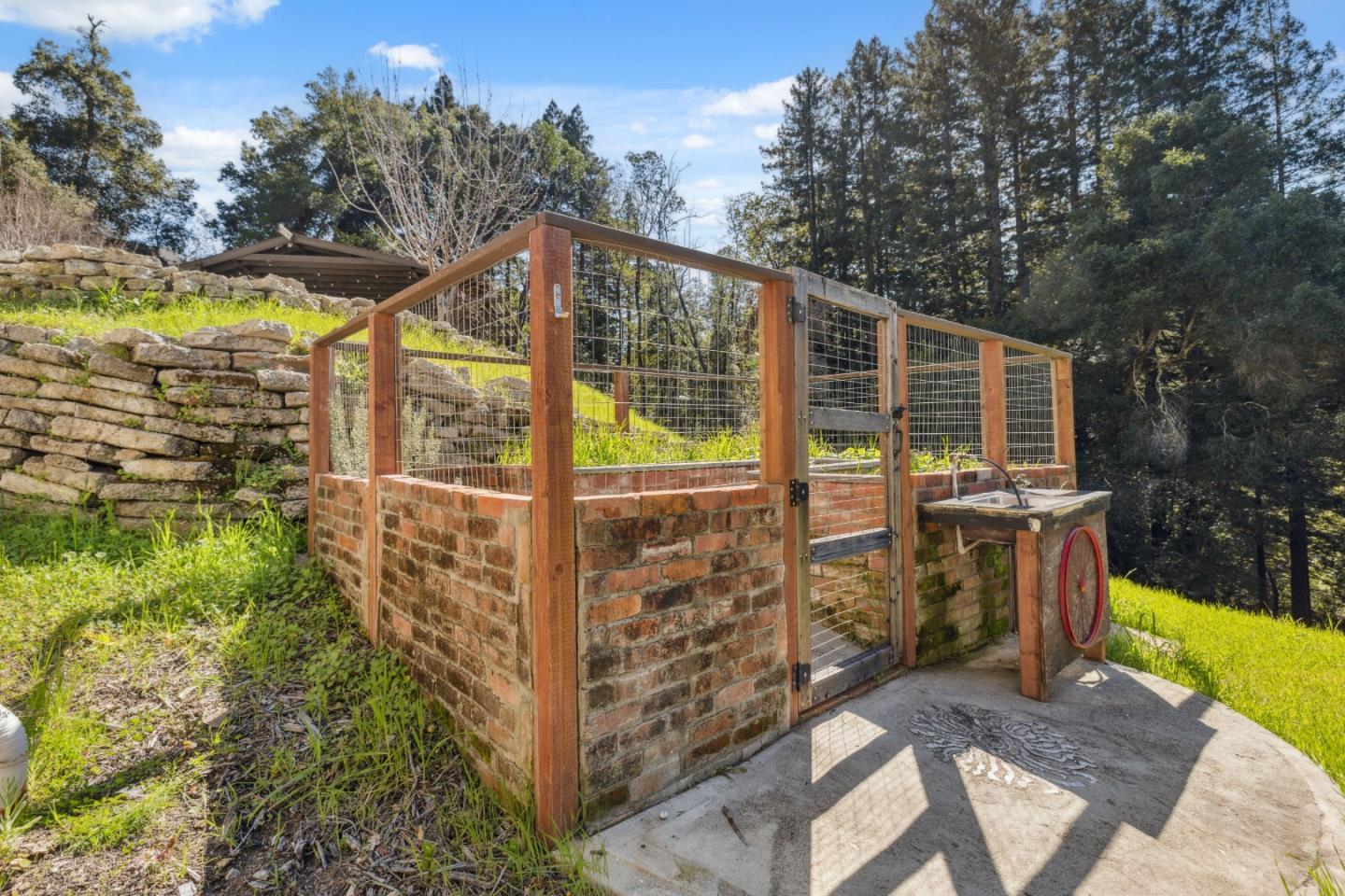 400 Dorrance Road Boulder Creek, CA 95006 - Photo 52 of 62 a view of a pathway with a backyard