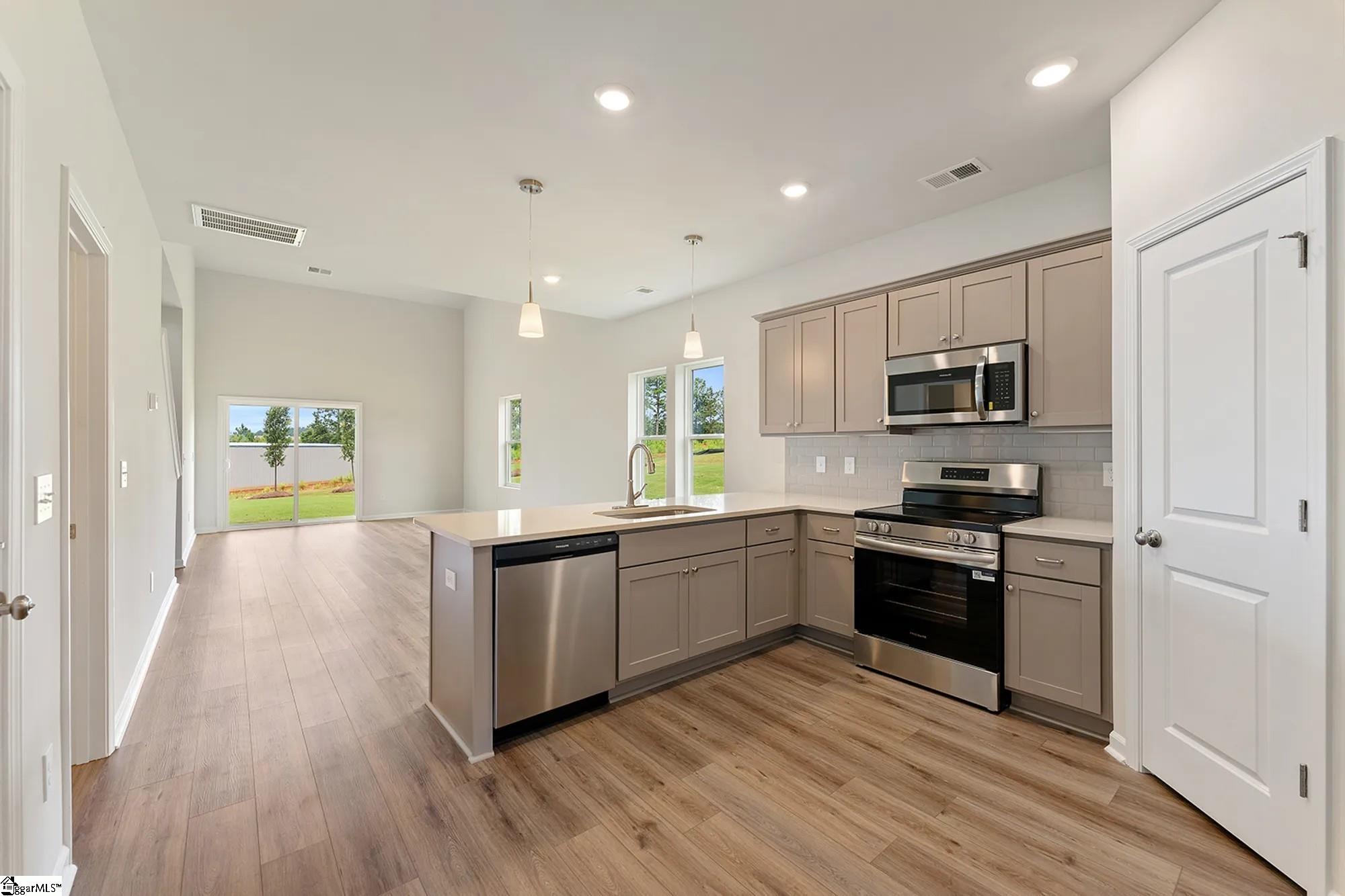 116 Cotesworth Street Pendleton, SC 29670 - Photo 6 of 22