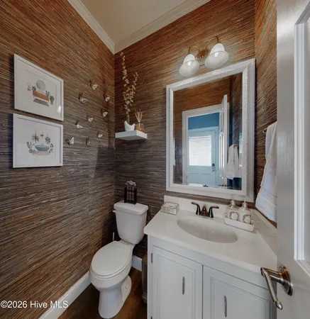 $575,000 | 3404 Wyneston Road, Greenville, NC 27858