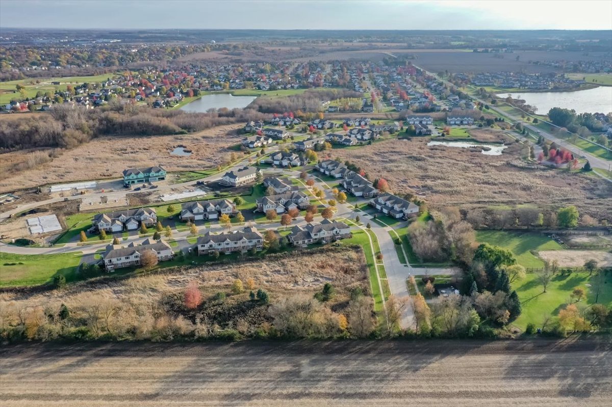 1218 Draper Road McHenry, IL 60050 - Photo 19 of 30 a view of a city