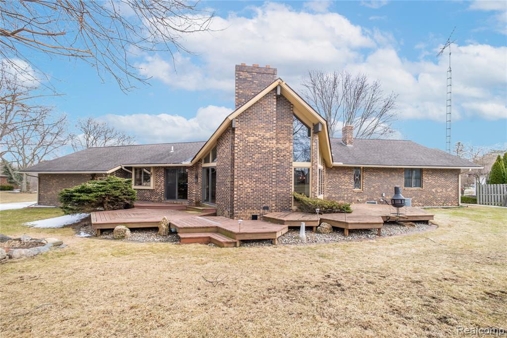 3155 Beech Tree Lane Flushing, MI 48433 - Photo 2 of 40