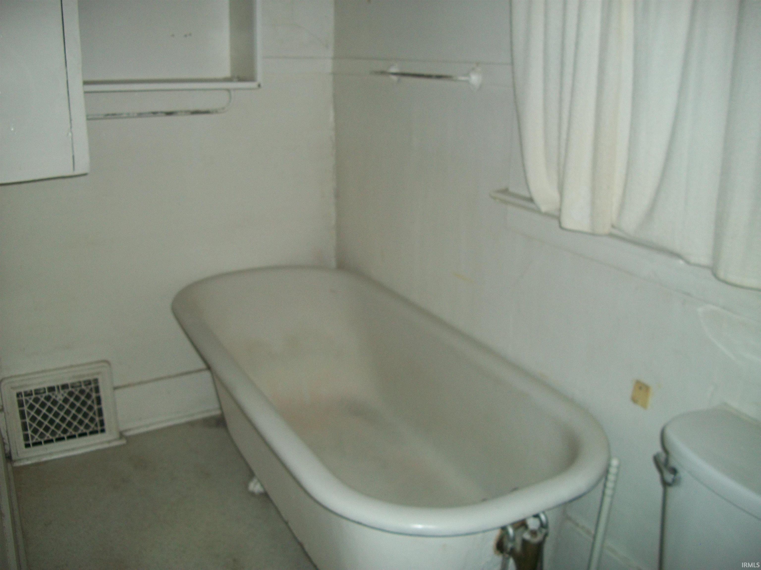 819 Reddick Street Mishawaka, IN 46544 - Photo 7 of 13