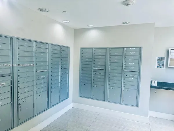 $2,535 | 601 Northeast 23rd Street, Unit 901, Miami, FL 33137