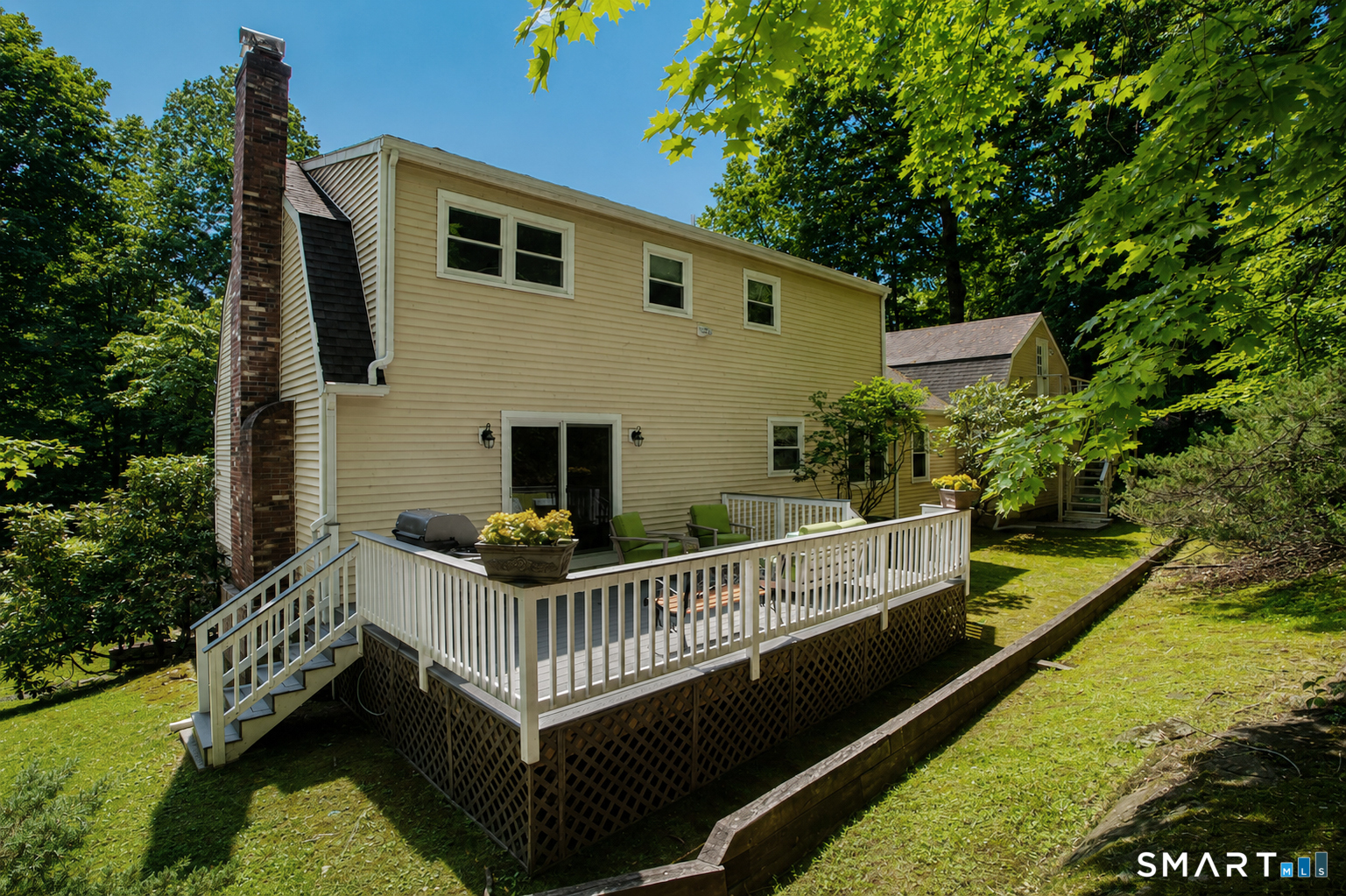 26 Rushleigh Road West Hartford, CT 06117 - Photo 32 of 40