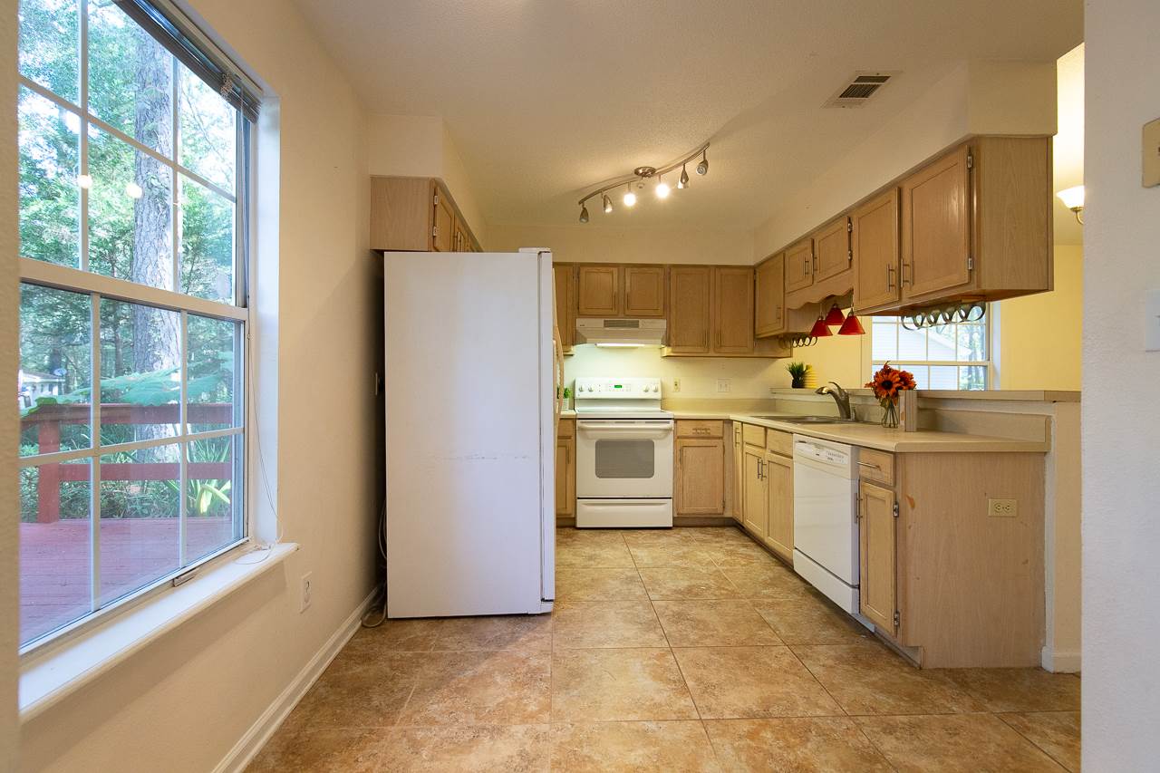 1699 Folkstone Road Tallahassee, FL 32312 - Photo 14 of 34