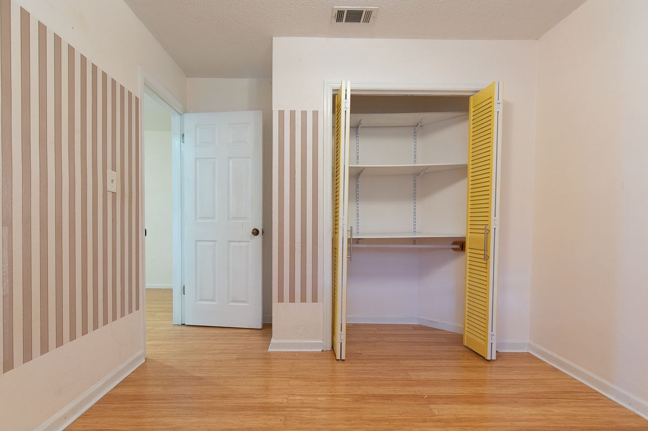 1699 Folkstone Road Tallahassee, FL 32312 - Photo 23 of 34