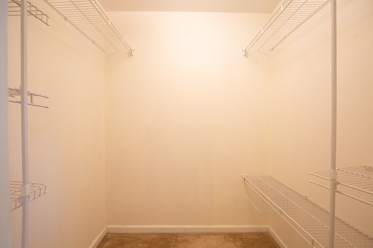 1699 Folkstone Road Tallahassee, FL 32312 - Photo 7 of 34