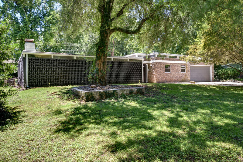 1924 East Sunset Street Springfield, MO 65804 - Photo 1 of 1 01-1924 E Sunset Dr-1