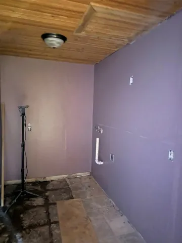 a view of a backyard with a sink