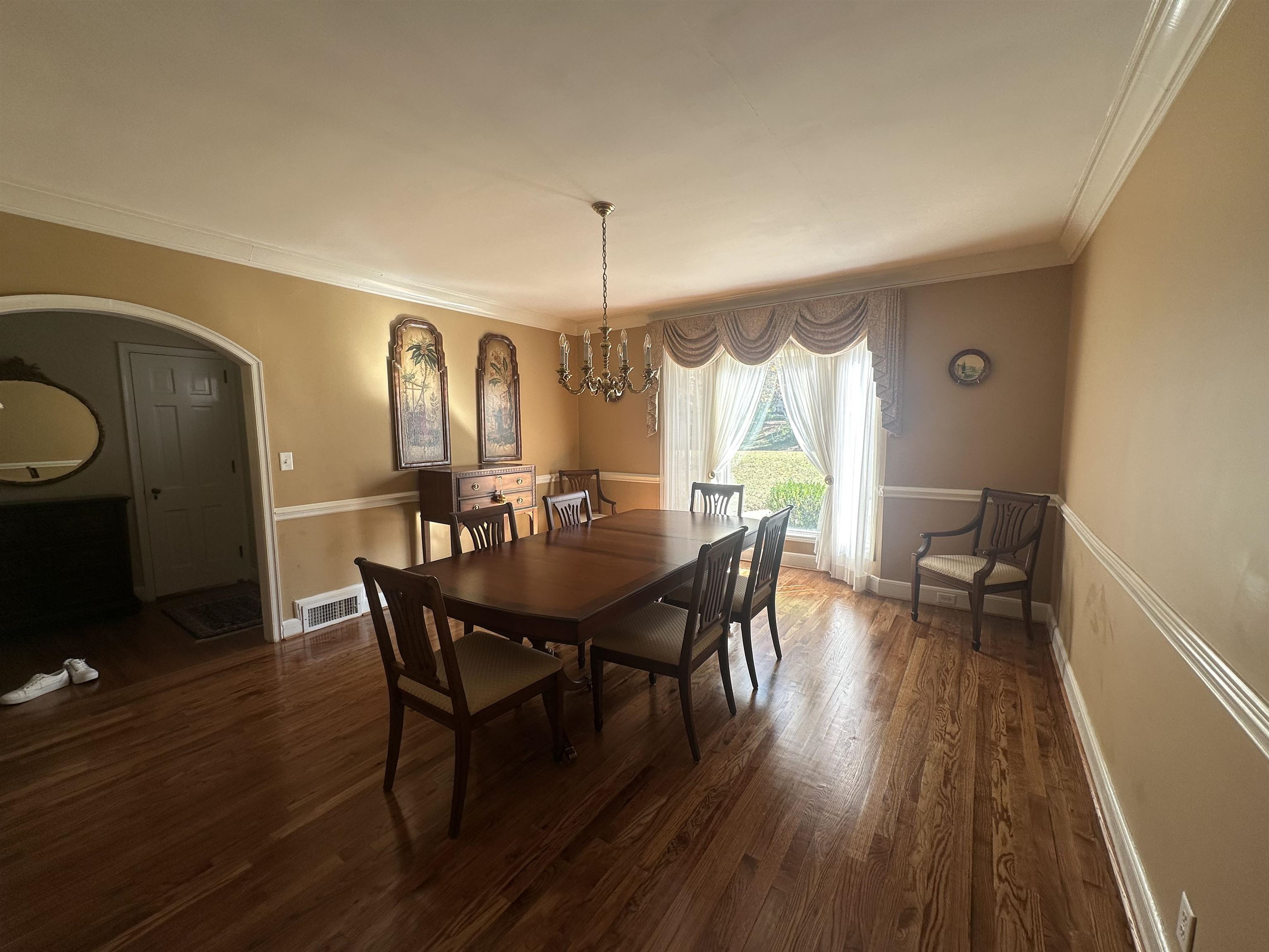 606 South Limestone Street Gaffney, SC 29340 - Photo 4 of 38