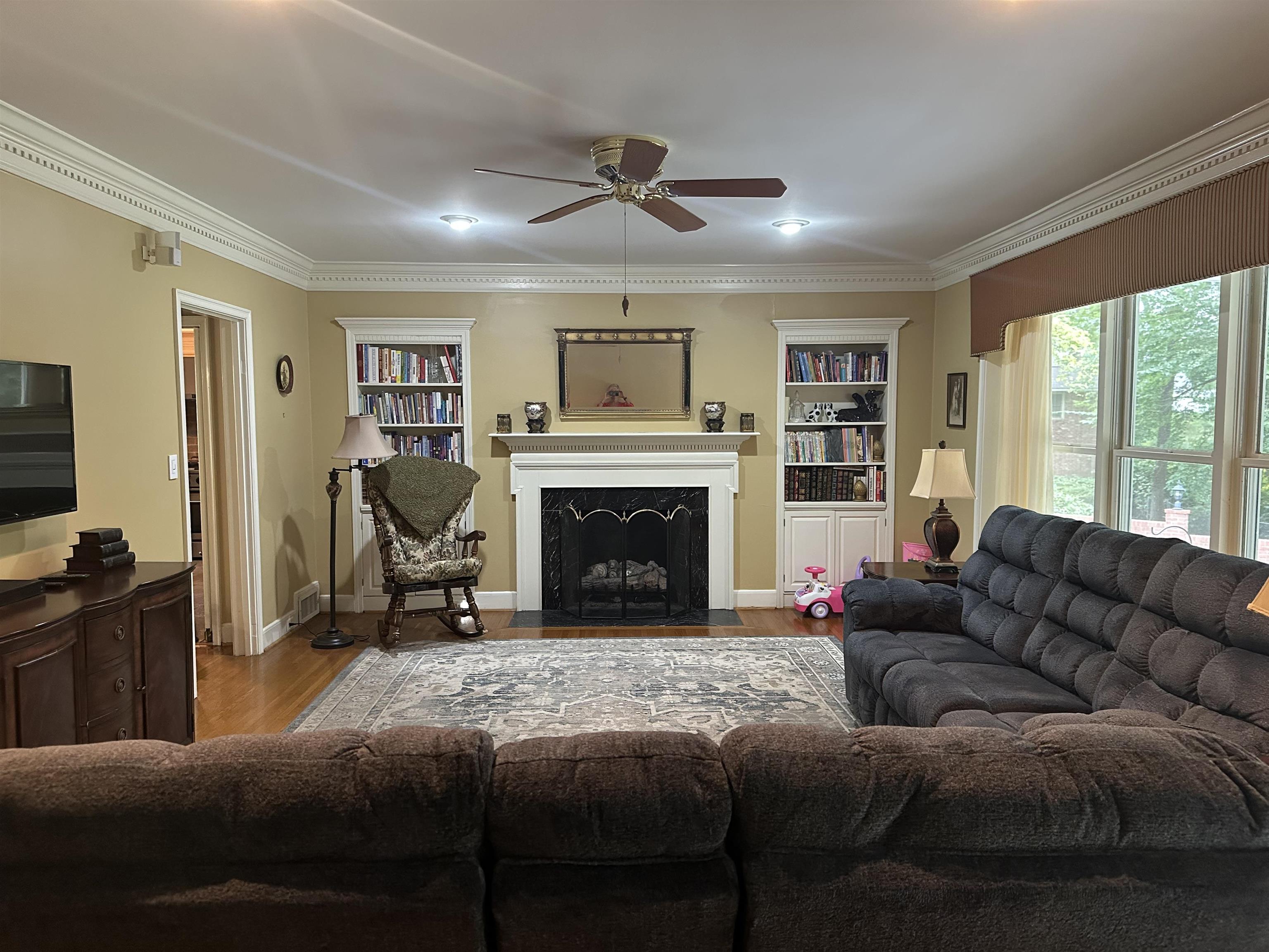 606 South Limestone Street Gaffney, SC 29340 - Photo 7 of 38