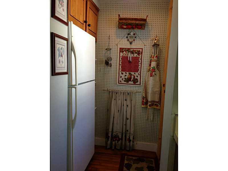 34 Valley Road Bath, ME 04530 - Photo 8 of 29 Kitchen. Opposite the refrigerator...