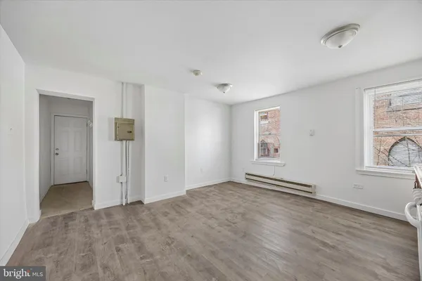 $1,050 | 523 Concord Avenue, Unit 2R, Chester, PA 19013