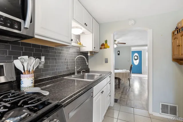 $217,500 | 5591 Thompson Road, DeWitt, NY 13214