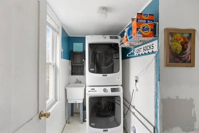 $217,500 | 5591 Thompson Road, DeWitt, NY 13214