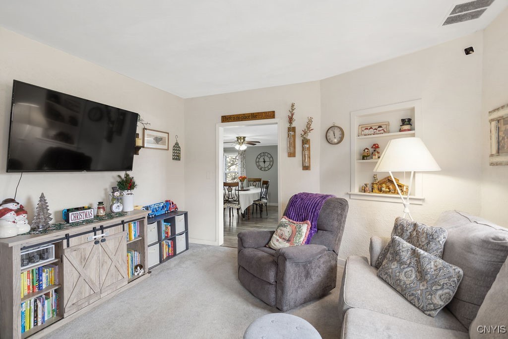 5591 Thompson Road DeWitt, NY 13214 - Photo 17 of 34