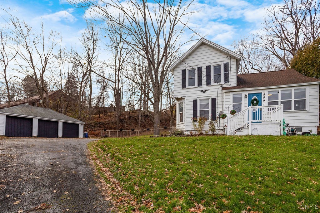 5591 Thompson Road DeWitt, NY 13214 - Photo 2 of 34