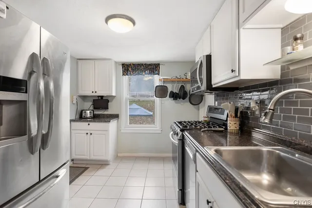 $217,500 | 5591 Thompson Road, DeWitt, NY 13214