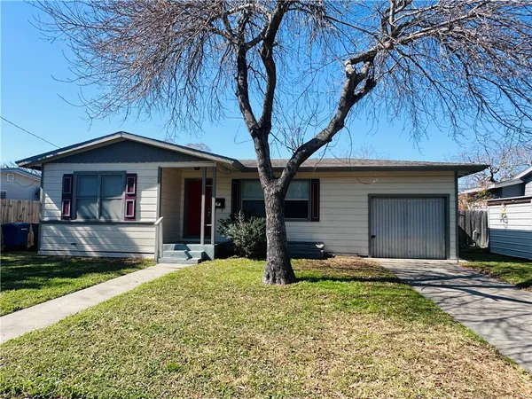 $1,620 | 538 Chase Drive, Corpus Christi, TX 78412