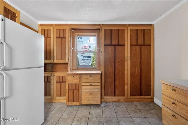 $1,895 | 204 Saratoga Avenue, Ballston Spa, NY 12020