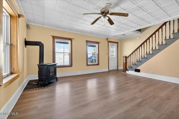 $1,895 | 204 Saratoga Avenue, Ballston Spa, NY 12020
