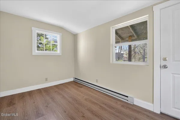 $1,895 | 204 Saratoga Avenue, Ballston Spa, NY 12020