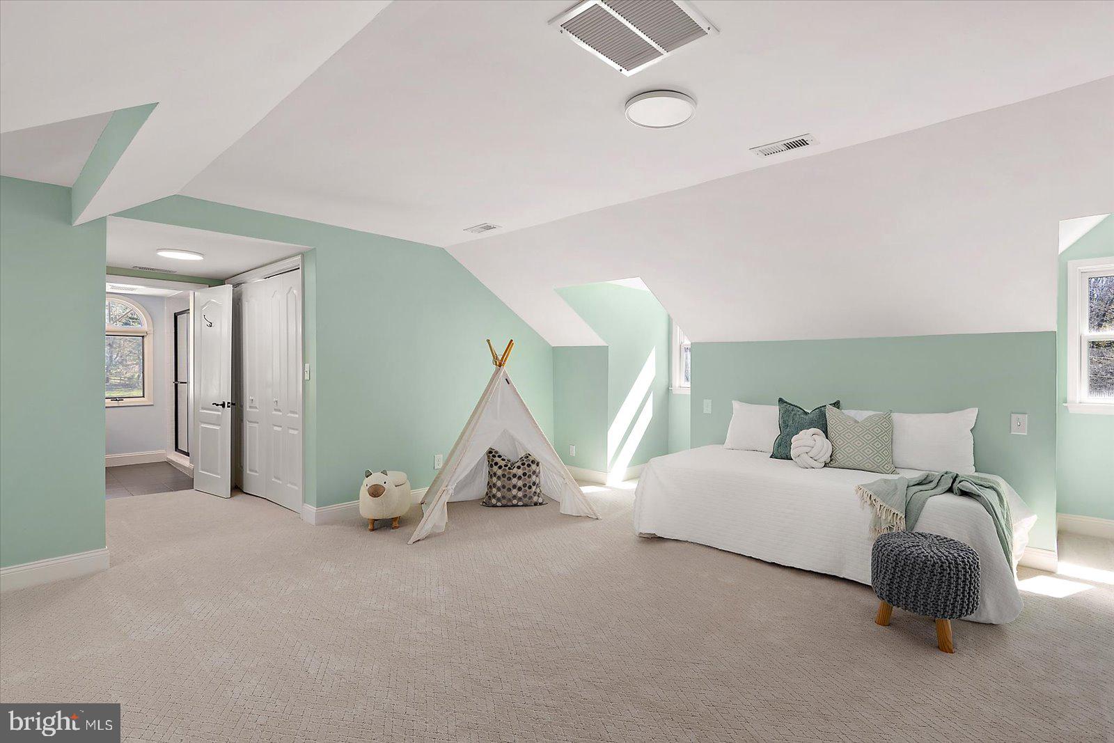 1118 Gum Bottom Road Crownsville, MD 21032 - Photo 28 of 51 Upper level bedroom