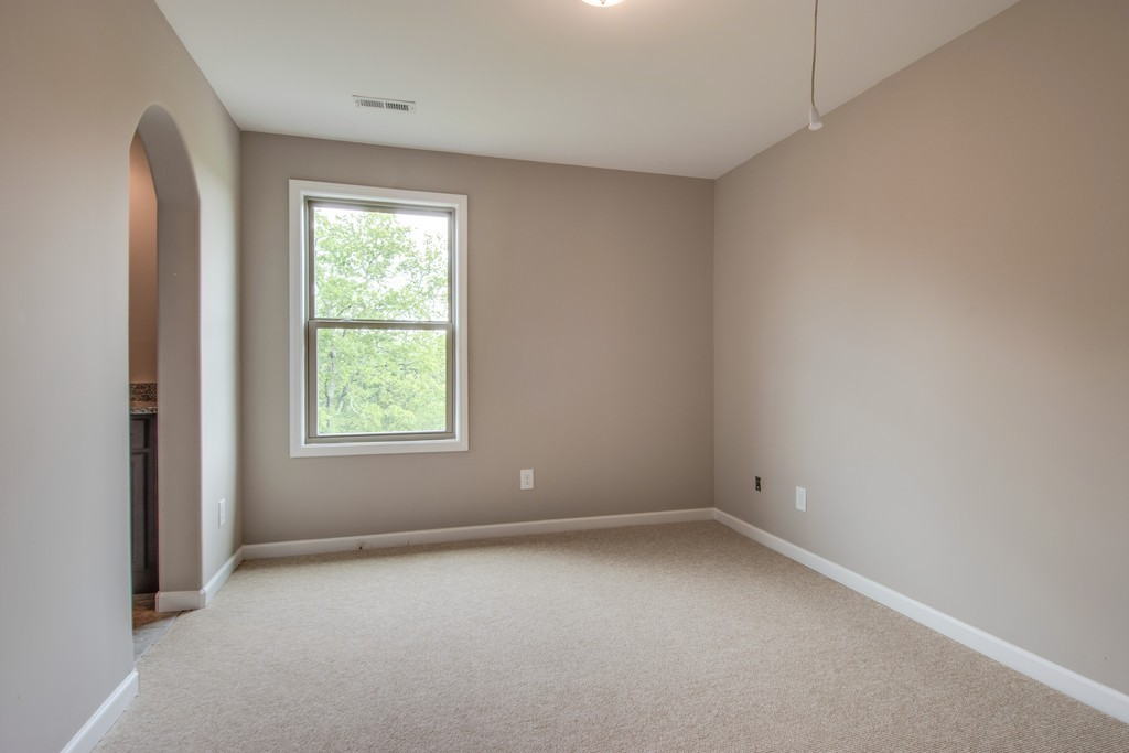 942 Hunters Lane Springfield, TN 37172 - Photo 33 of 40 Gallery Image 33