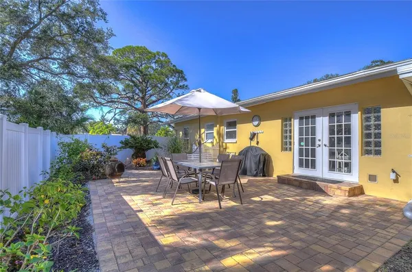 a view of outdoor space yard and patio
