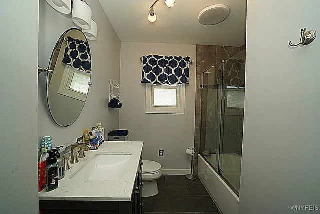 $309,000 | 27 Bloomingdale Avenue, Newstead, NY 14001