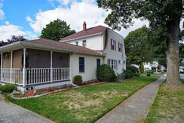 $309,000 | 27 Bloomingdale Avenue, Newstead, NY 14001