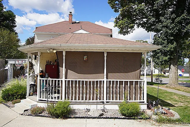 $309,000 | 27 Bloomingdale Avenue, Newstead, NY 14001