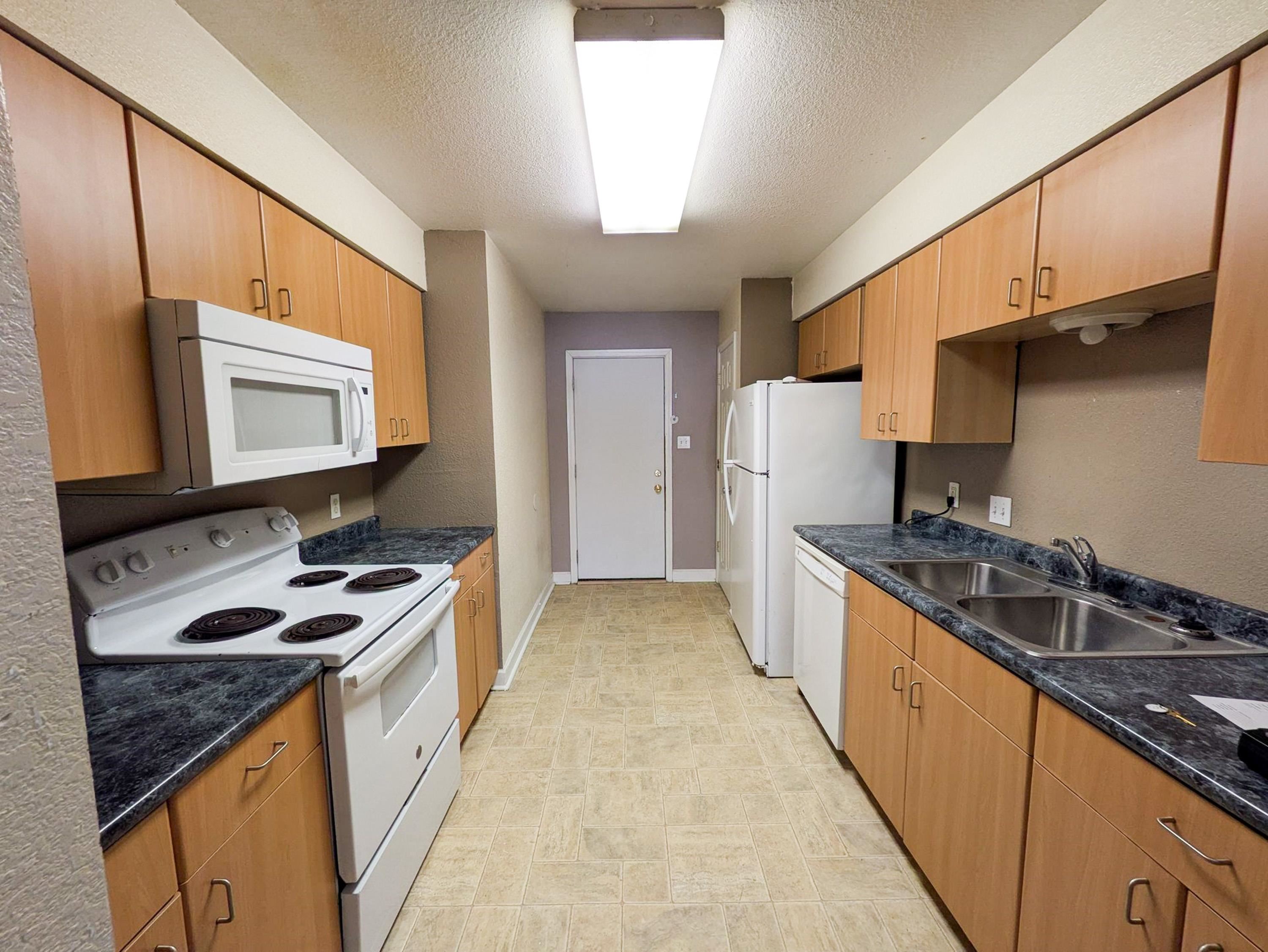 6030 Alpine Circle, Unit 10 Beaumont, TX 77708 - Photo 5 of 14