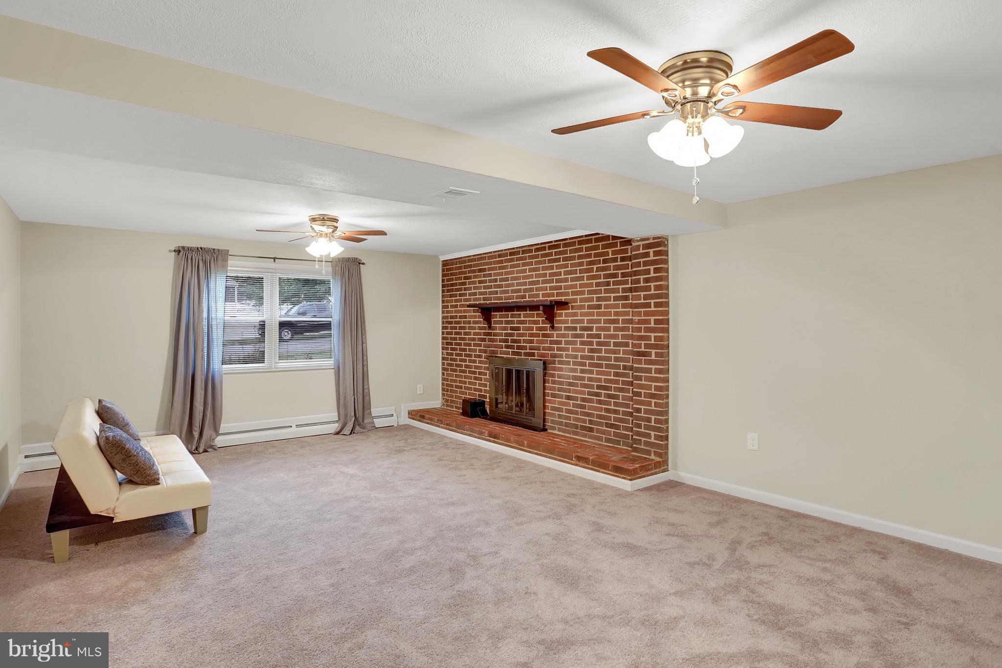 13351 Kingsman Road Woodbridge, VA 22193 - Photo 22 of 30 Family Room
