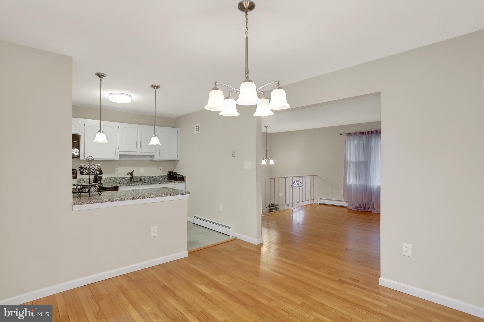 13351 Kingsman Road Woodbridge, VA 22193 - Photo 9 of 30 Dining Room