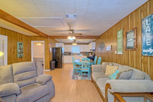 $475,000 | 400 Hickory Hill Drive, Burkeville, TX 75932