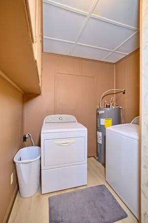 $425,000 | 400 Hickory Hill Drive, Burkeville, TX 75932