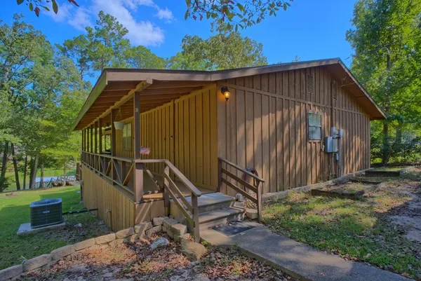$425,000 | 400 Hickory Hill Drive, Burkeville, TX 75932