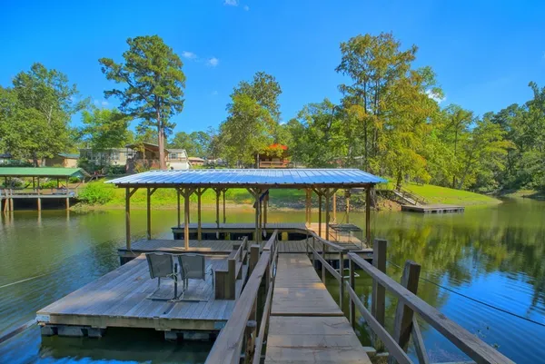 $425,000 | 400 Hickory Hill Drive, Burkeville, TX 75932
