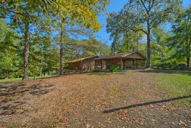 $475,000 | 400 Hickory Hill Drive, Burkeville, TX 75932