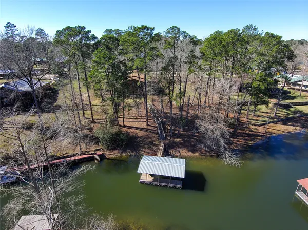 $425,000 | 400 Hickory Hill Drive, Burkeville, TX 75932