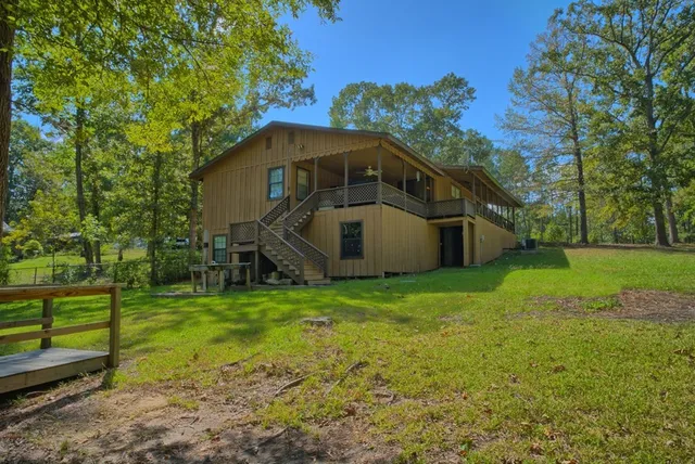 $475,000 | 400 Hickory Hill Drive, Burkeville, TX 75932