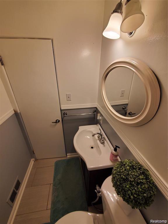 1902 Hampden Road Flint, MI 48503 - Photo 24 of 27 GetMedia (23).jpg