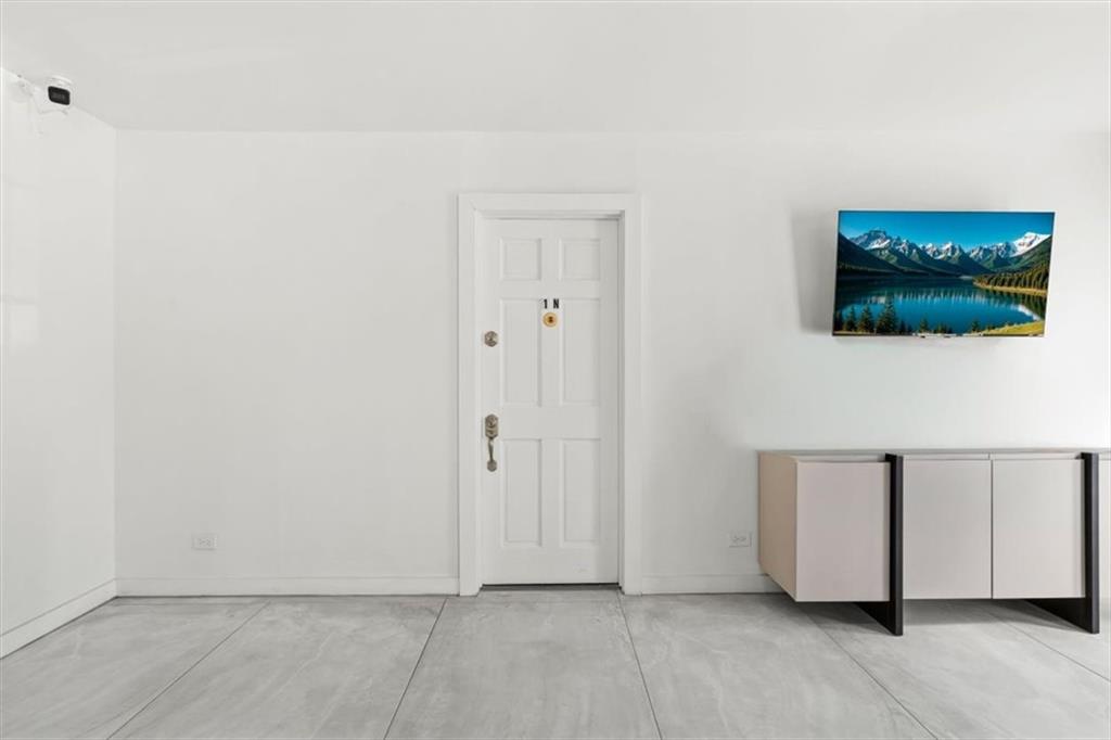 3648 Peachtree Road Northeast, Unit 1N Atlanta, GA 30319 - Photo 2 of 36