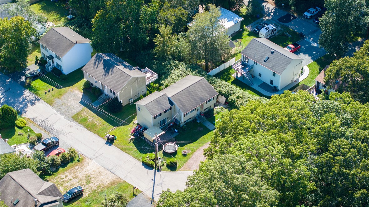 60 Winterberry Road Narragansett, RI 02874 - Photo 2 of 29